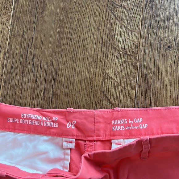 Khakis by GAP Boyfriend Roll-up Shorts - Picture 3 of 10